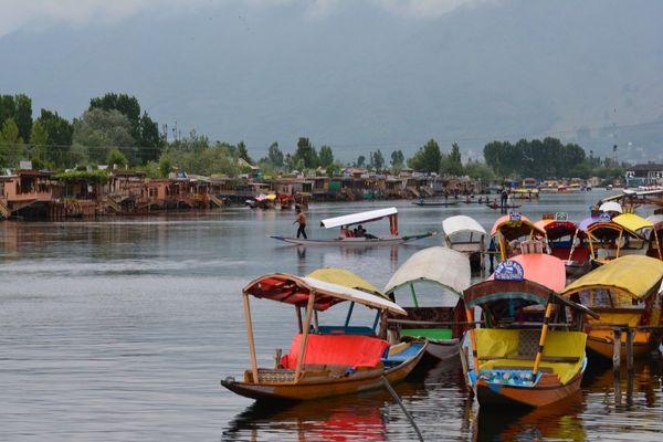 Srinagar - Best Places to Visit in Jammu and Kashmir