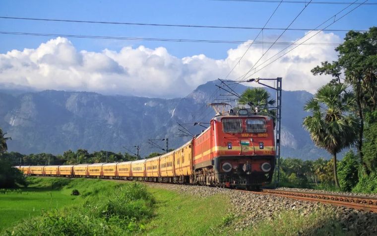 Railways Add 244 Special Trains Ahead of Christmas and New Year Travel Rush